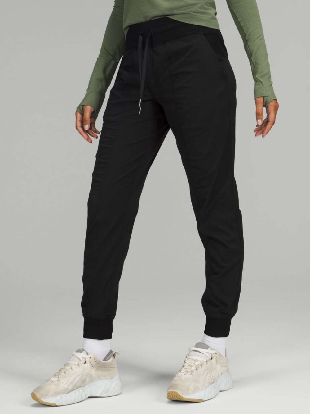 Lululemon Dance Studio Mid-Rise Jogger Black Size 6